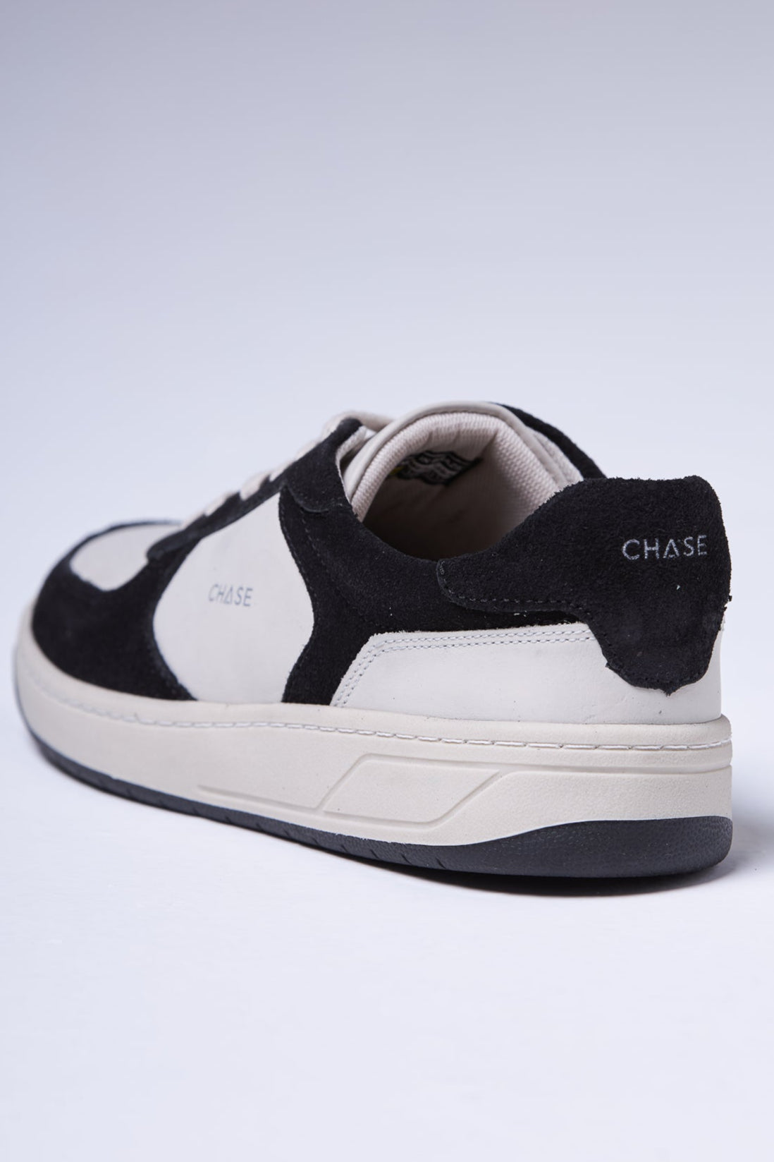 Chase Sneakers One Black