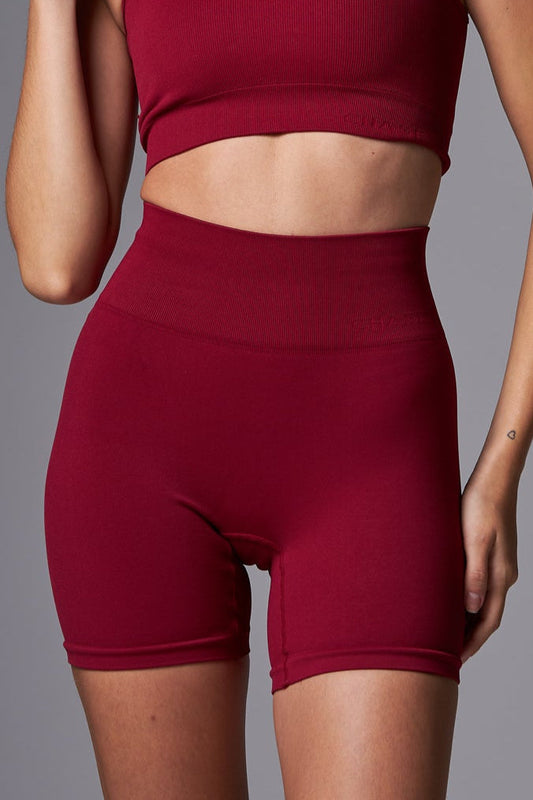 Short Outsider Seamless Lip Balm