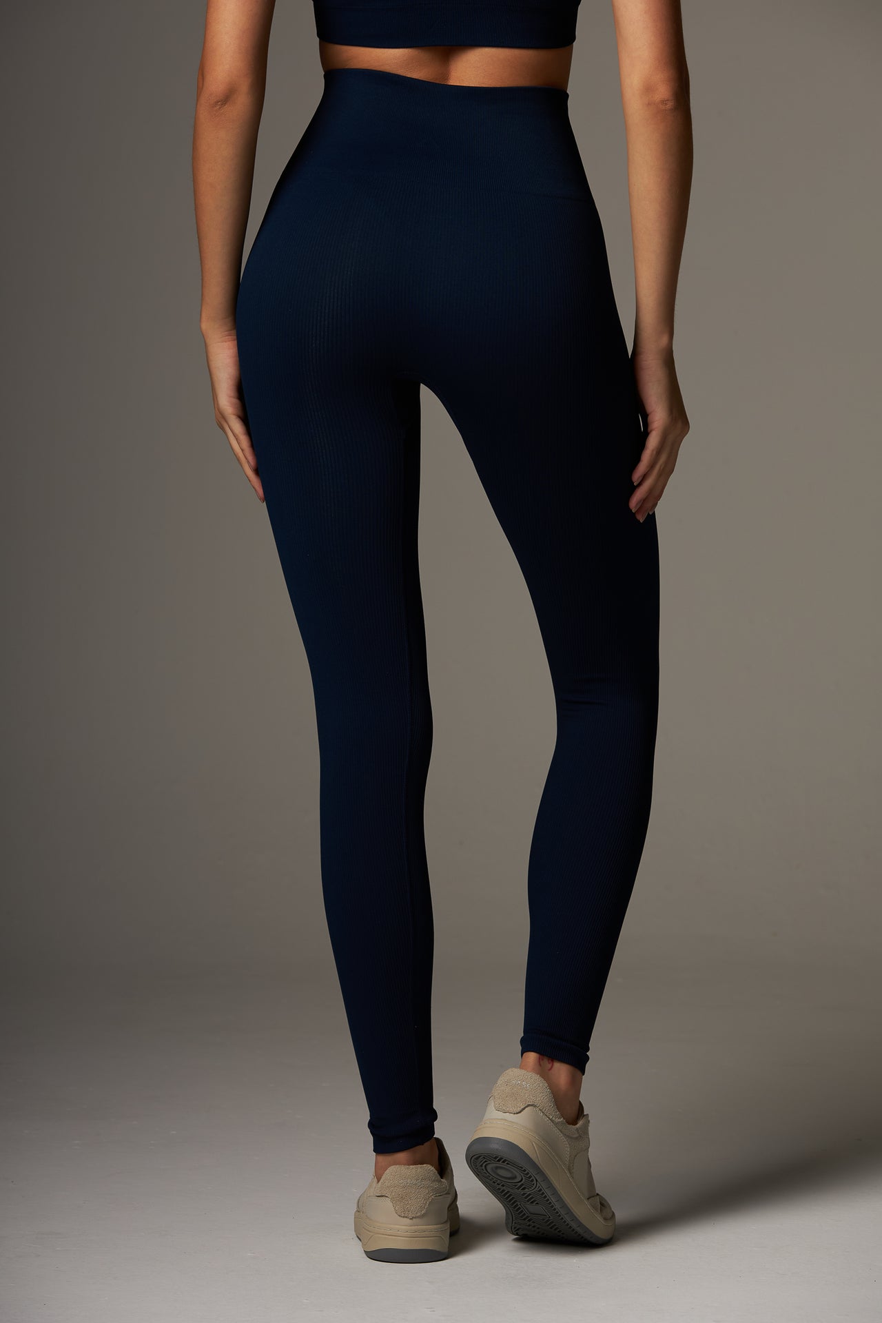 Legging Outsider Seamless Azul Marinho
