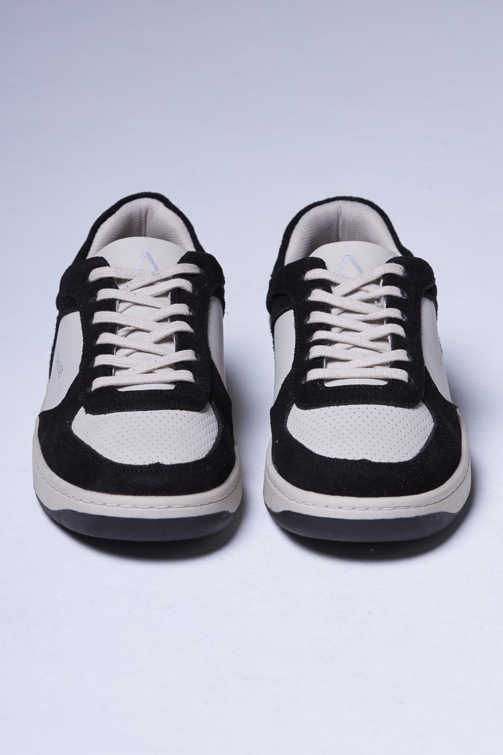 Chase Sneakers One Black