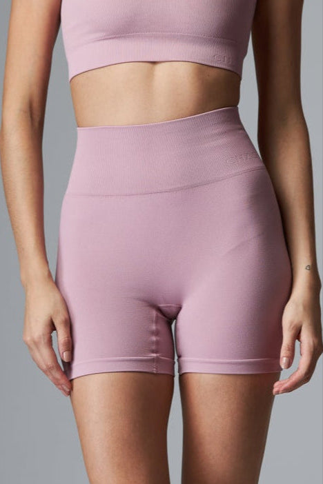 Short Outsider Seamless Vintage