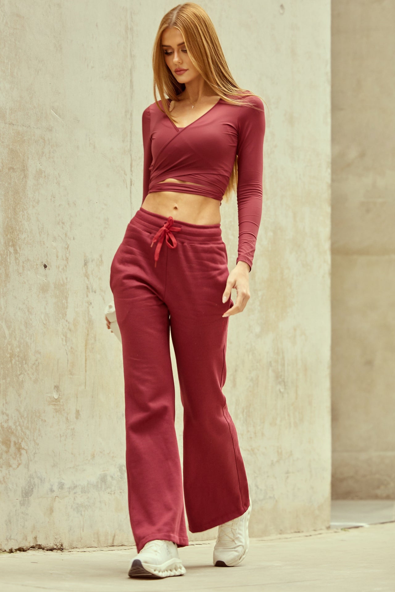 Calça Moletom Straight Flare Burgundy