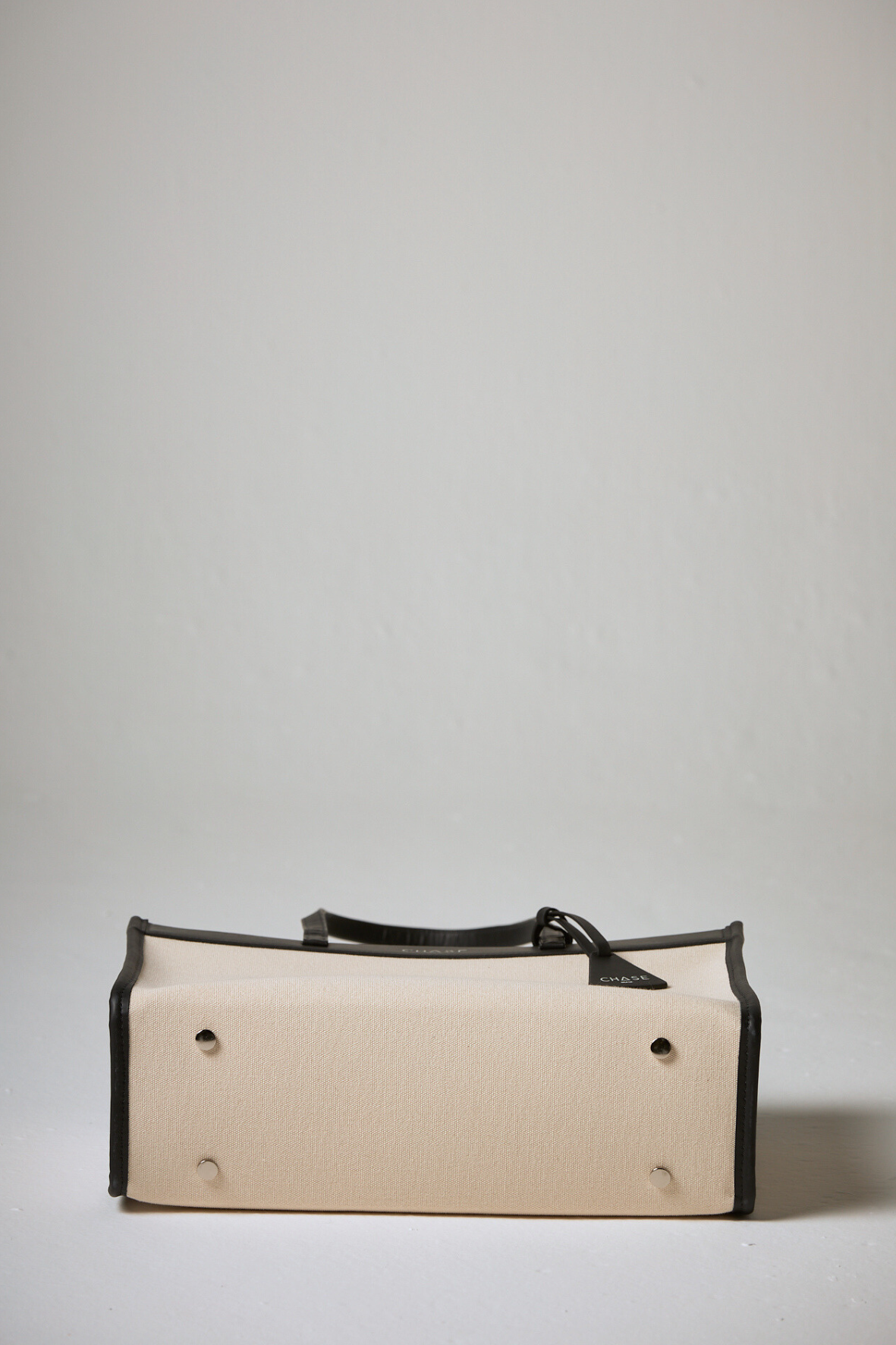 Chase TOTE Bag White&Black