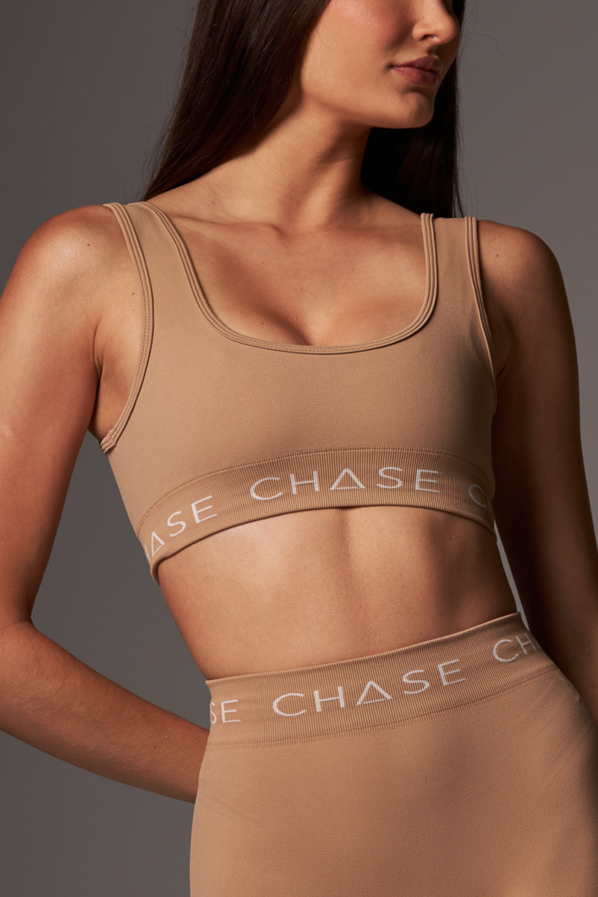 Top Signature Seamless Amphora