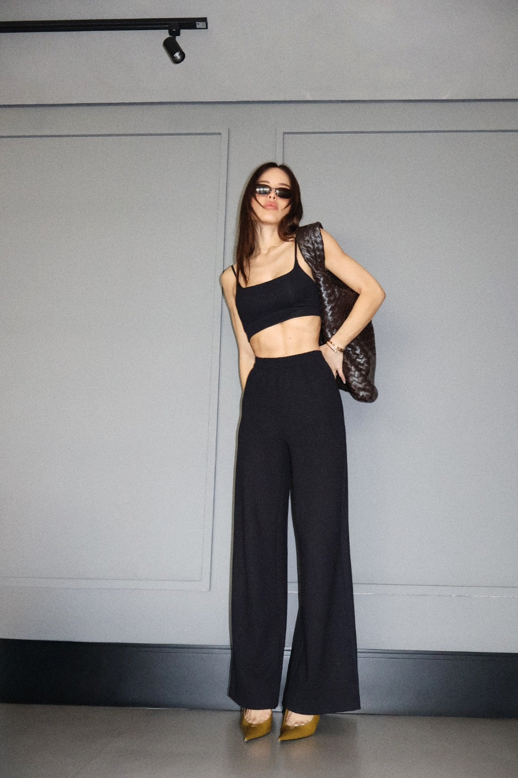 Top Comfy Black