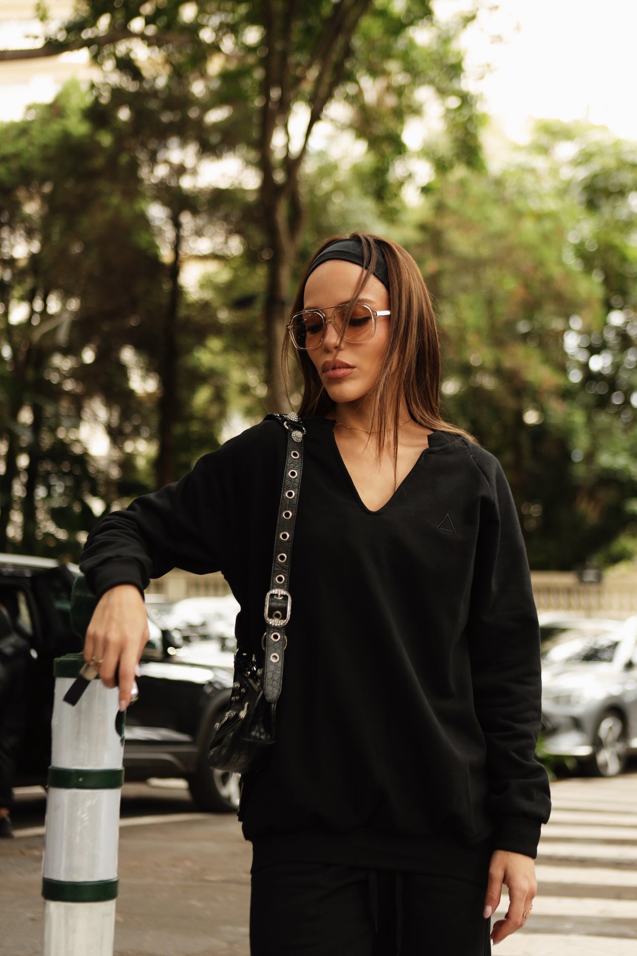 Straight Flare Black Sweatshirt.