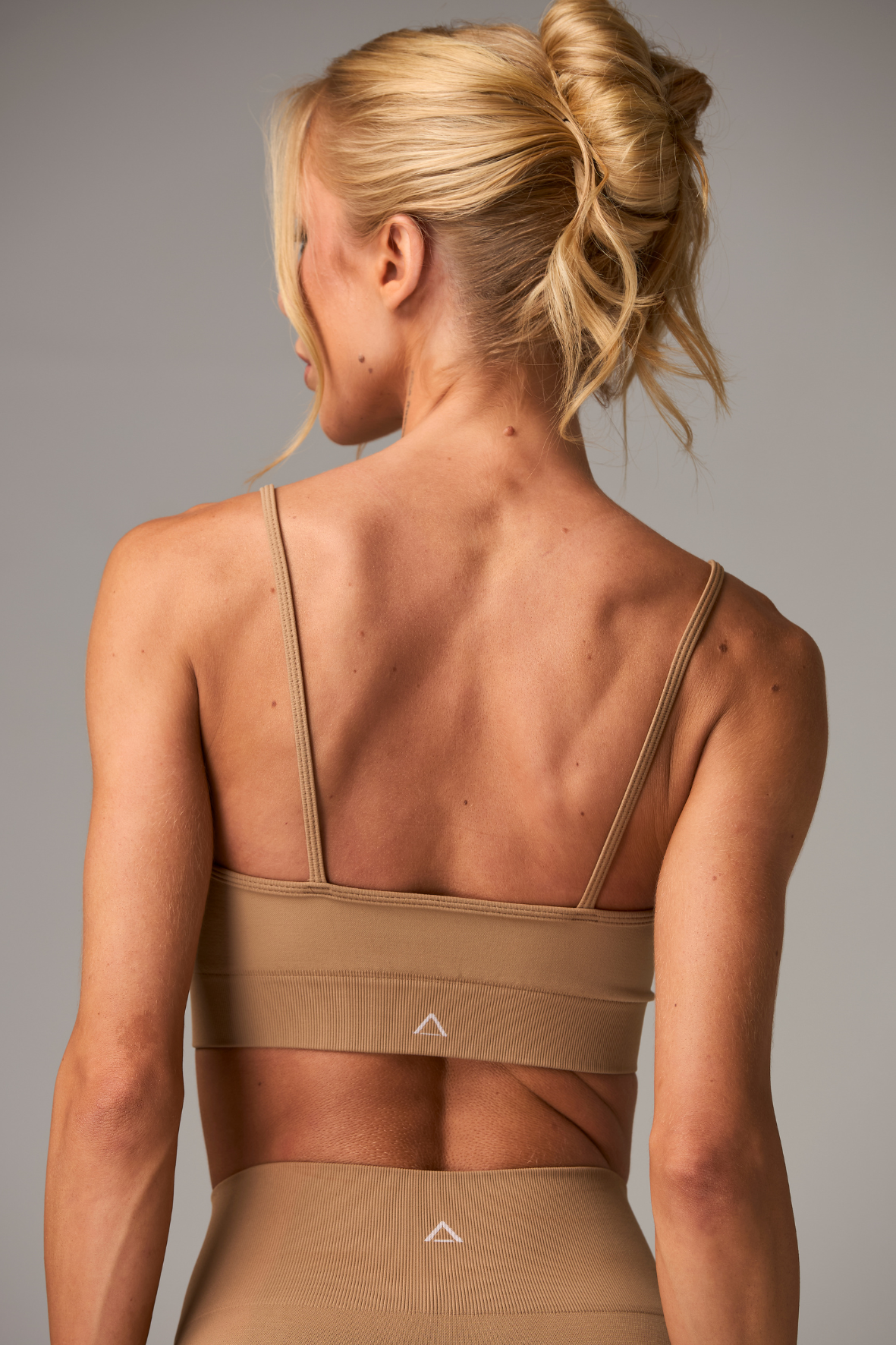 Top Harmony Seamless Amphora