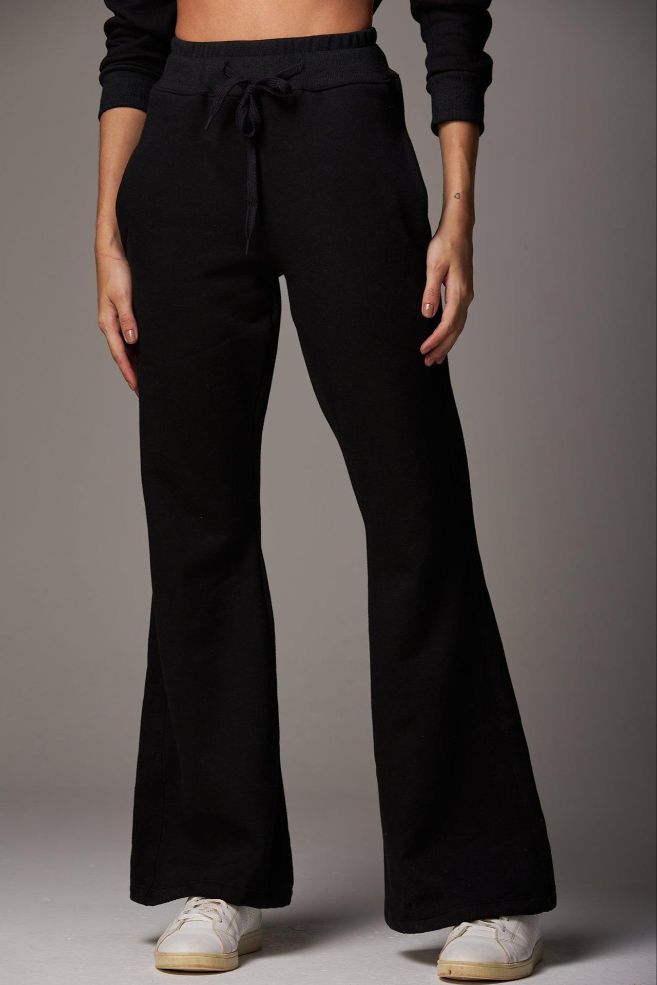 Moletom Straight Flare Black - chasebrasil.com