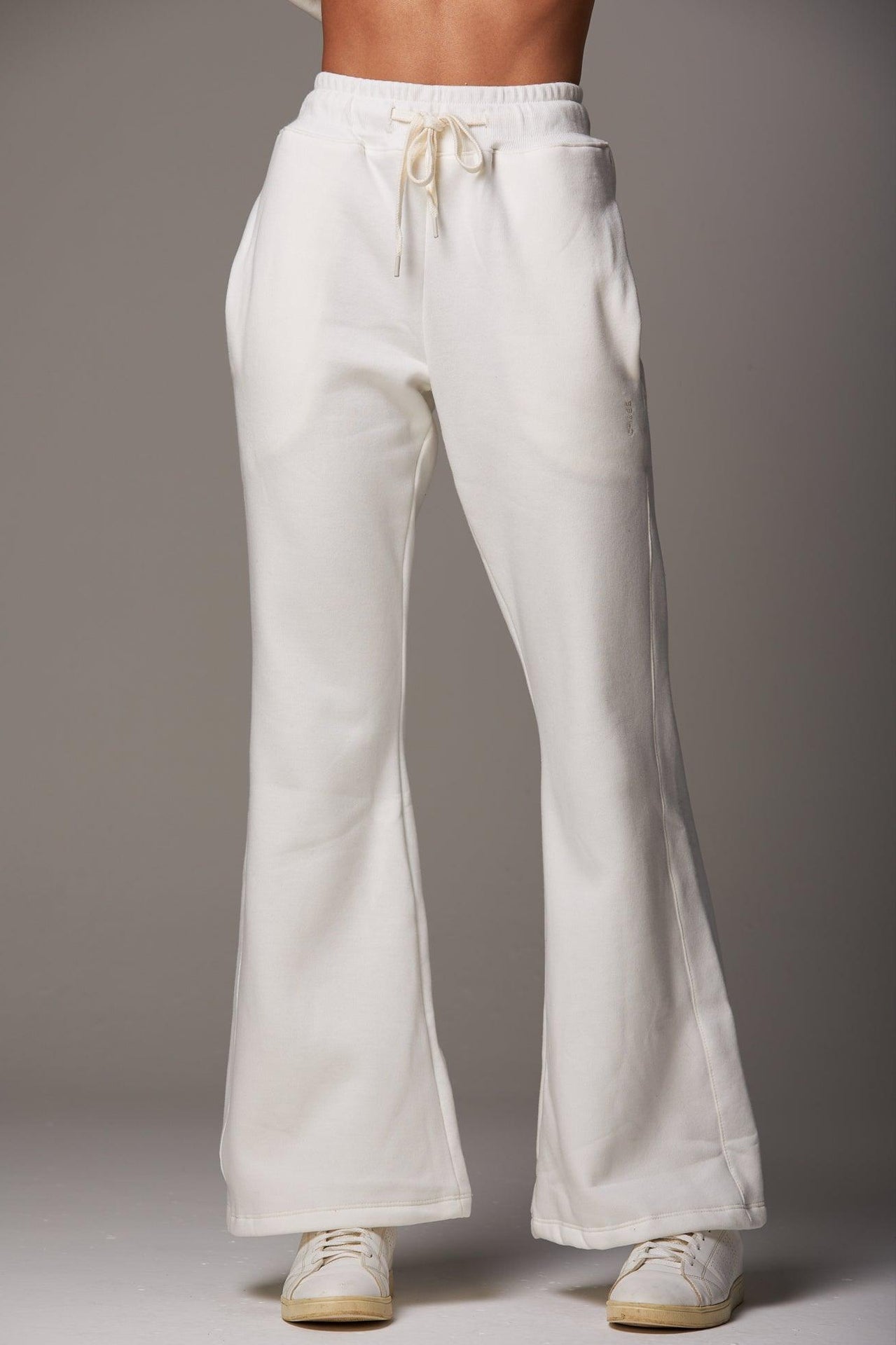 Moletom Straight Flare Off White - chasebrasil.com