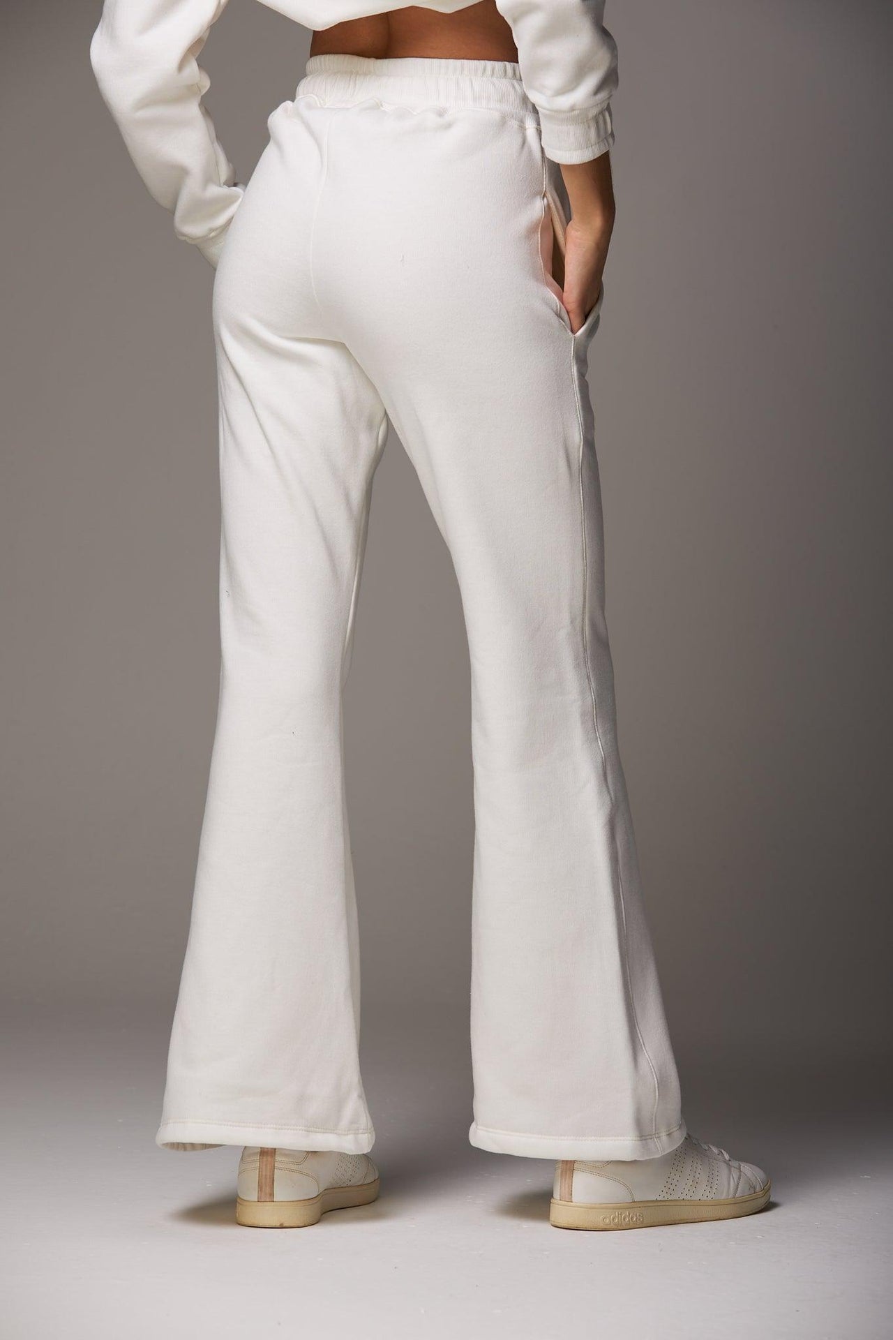 Moletom Straight Flare Off White - chasebrasil.com