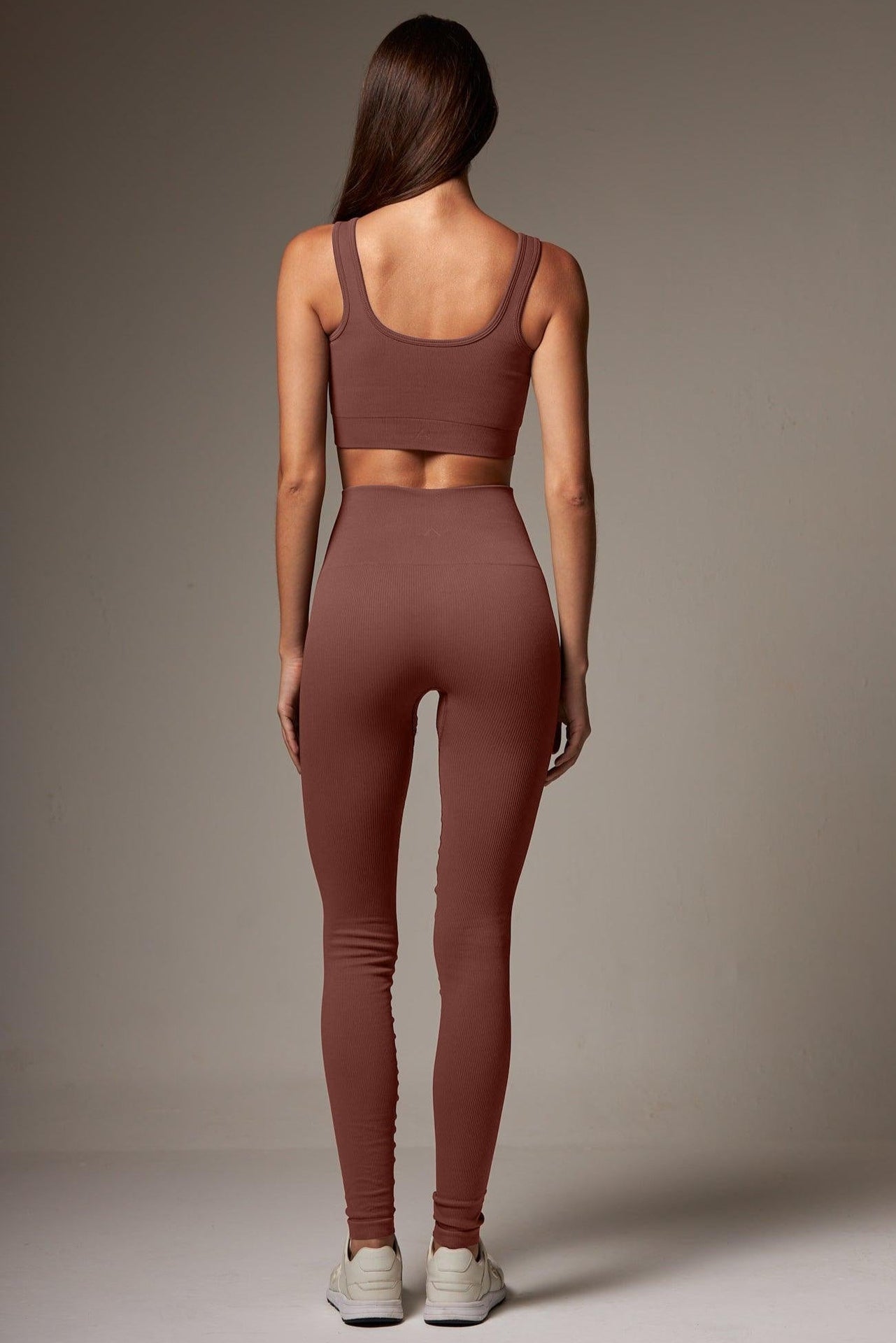Top Outsider Seamless Middle Brown
